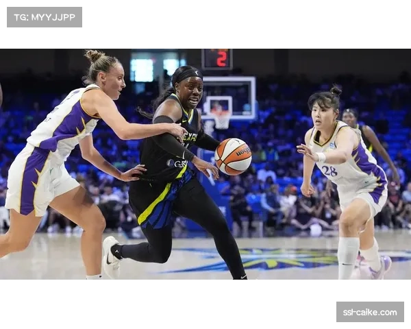 从19分落后到3分险胜：复盘洛杉矶火花队对阵达拉斯飞马的逆转之战